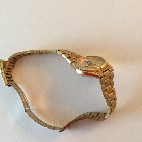 Vintage Mickey Mouse Seiko Watch - Picture 6 of 7